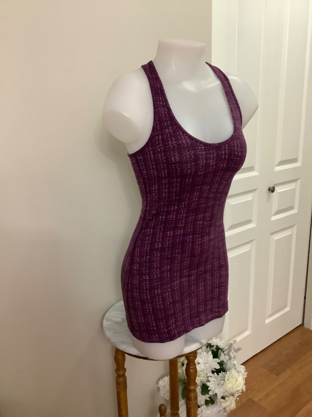 Lululemon racerback tank sz Small - Picture 2 of 6